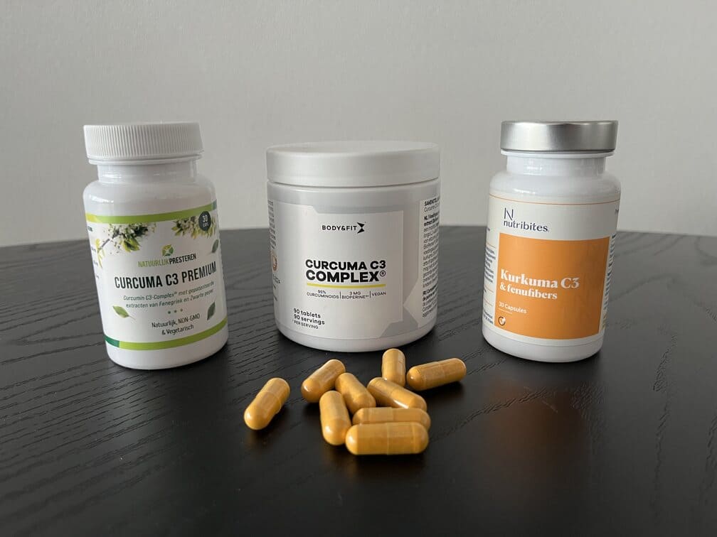 Curcuma C3 Premium van Natuurlijk Presteren, Curcuma C3 Complex van Body & Fit en Kurkuma C3 van Nutribites test door InfoFitness.nl